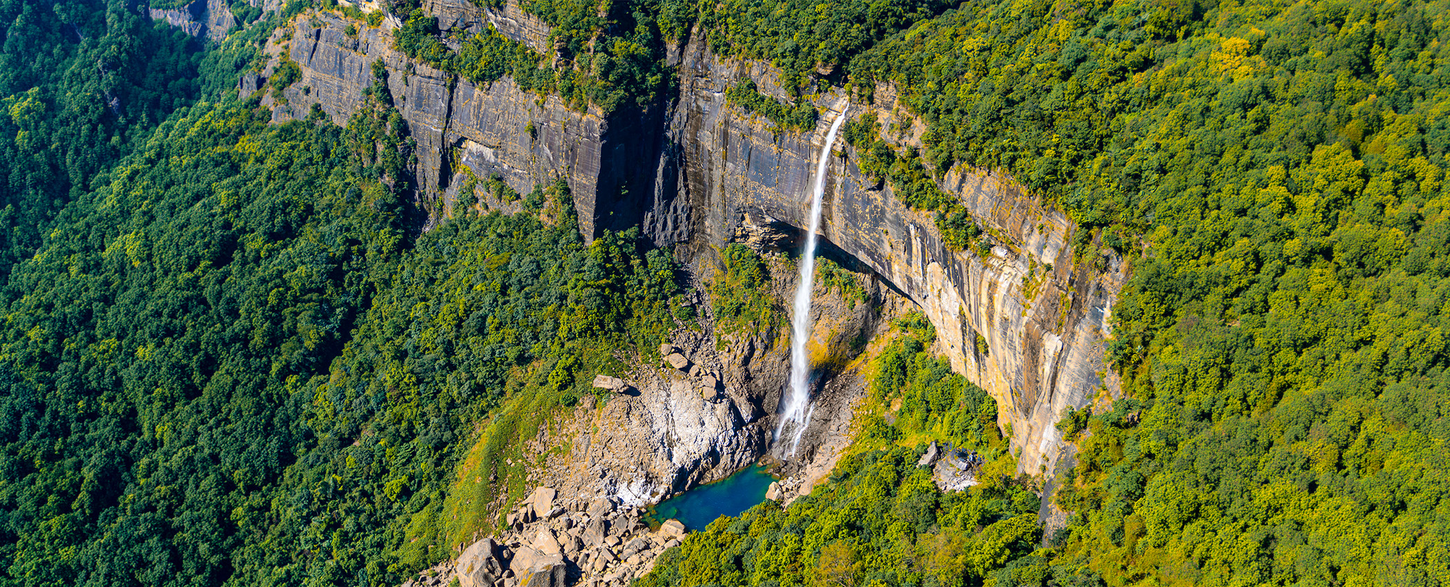 Nohkalikai Falls slider